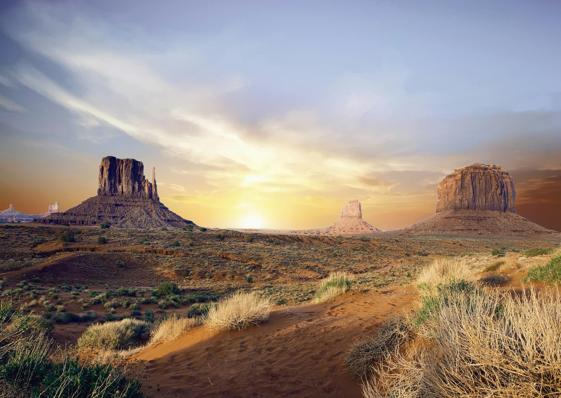 pexels-pixabay-414136 Monument Valley